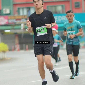 Runner Photo 8817710