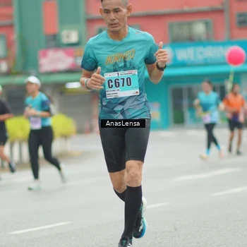 Runner Photo 8817721