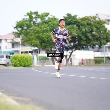 Runner Photo 8817730