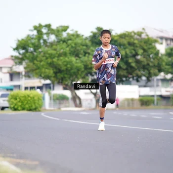 Runner Photo 8817732