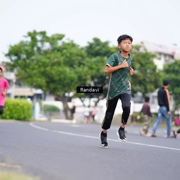Runner Photo 8817733