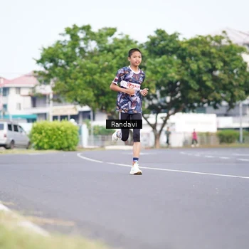 Runner Photo 8817734