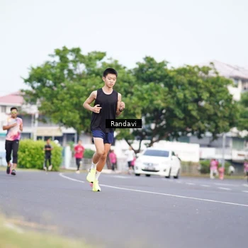 Runner Photo 8817735