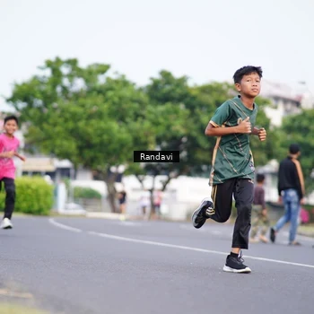 Runner Photo 8817736