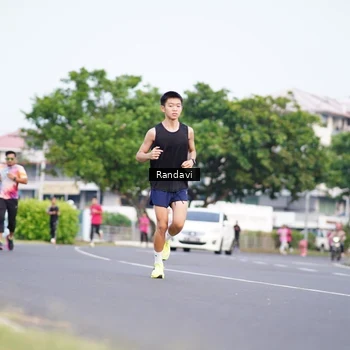 Runner Photo 8817737