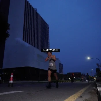 Runner Photo 8817771