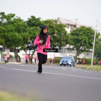 Runner Photo 8817772