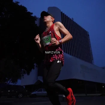 Runner Photo 8817773