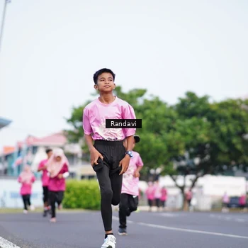 Runner Photo 8817788