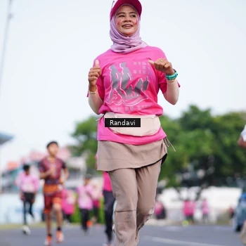 Runner Photo 8817792