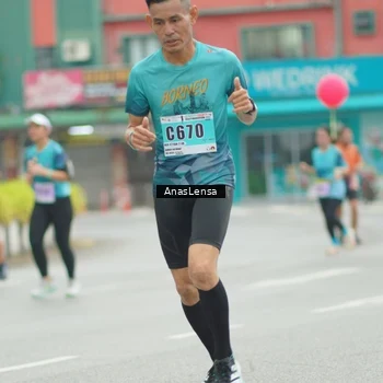 Runner Photo 8817798