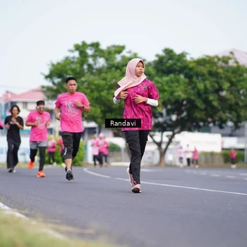 Runner Photo 8817811