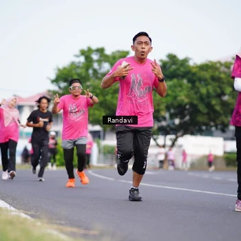 Runner Photo 8817816