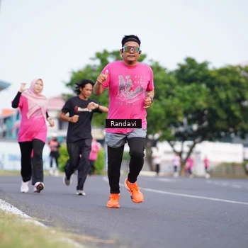 Runner Photo 8817821