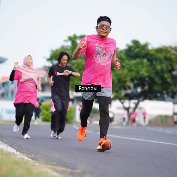 Runner Photo 8817829