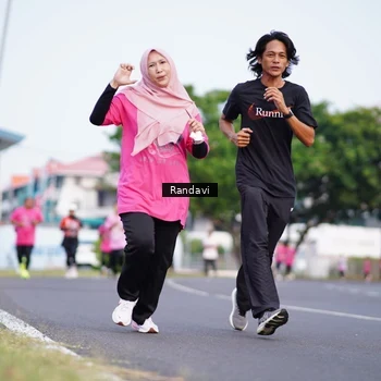 Runner Photo 8817831