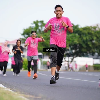 Runner Photo 8817833