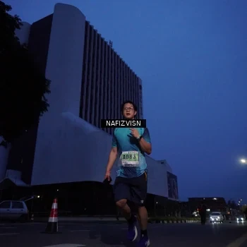 Runner Photo 8817846
