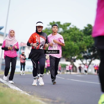Runner Photo 8817851