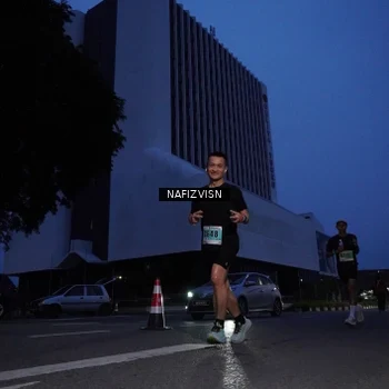 Runner Photo 8817852