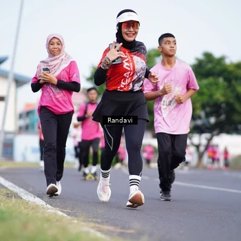 Runner Photo 8817857