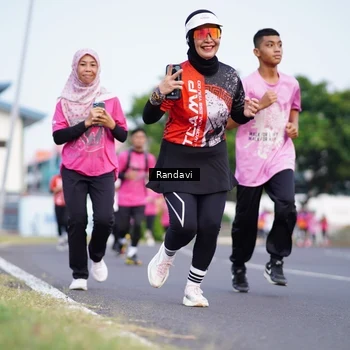 Runner Photo 8817861