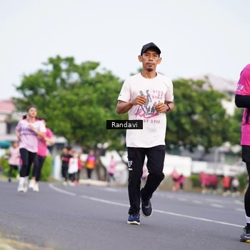Runner Photo 8817865