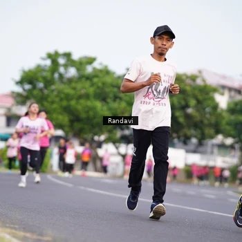 Runner Photo 8817869