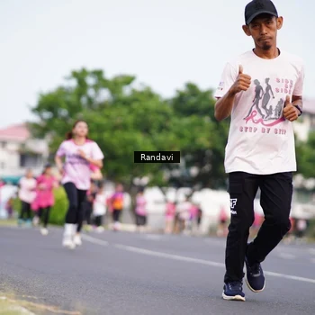 Runner Photo 8817873