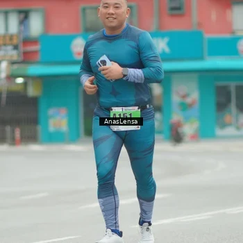 Runner Photo 8817880
