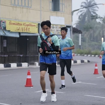 Runner Photo 8817882