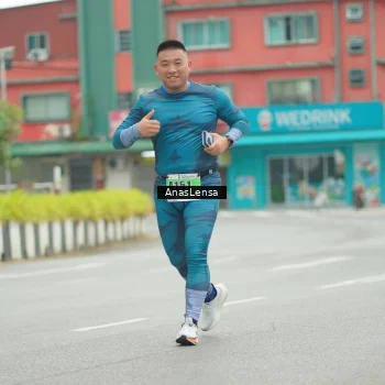 Runner Photo 8817890