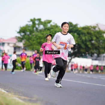 Runner Photo 8817891