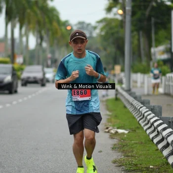 Runner Photo 8817893