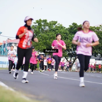 Runner Photo 8817897