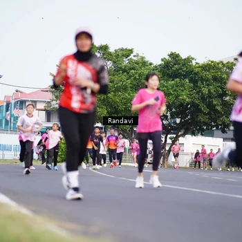 Runner Photo 8817898