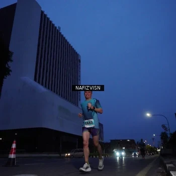 Runner Photo 8817900