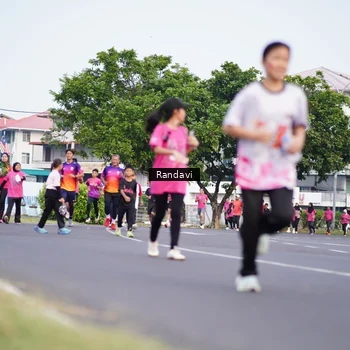 Runner Photo 8817901