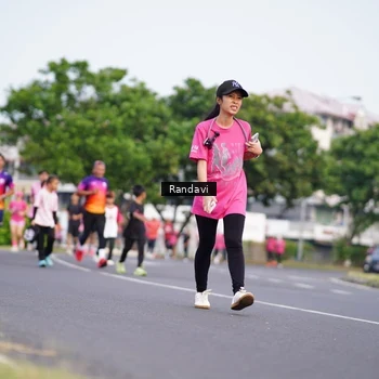 Runner Photo 8817904