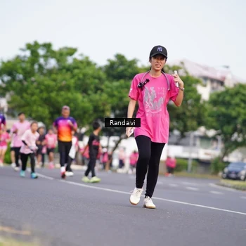 Runner Photo 8817908