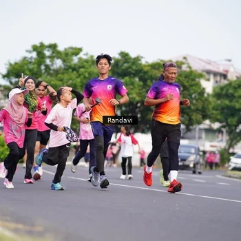 Runner Photo 8817918