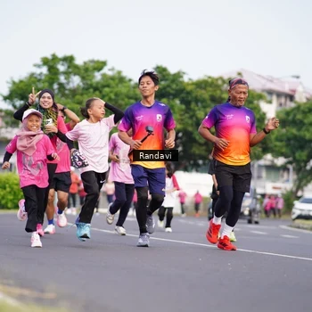 Runner Photo 8817920