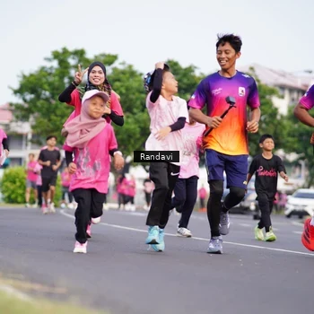 Runner Photo 8817921