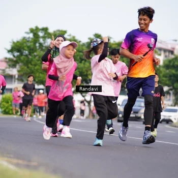 Runner Photo 8817922