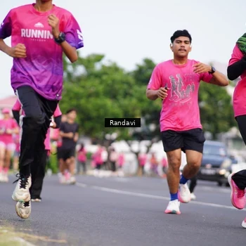 Runner Photo 8817926