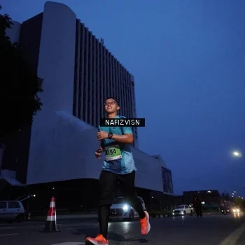 Runner Photo 8817933
