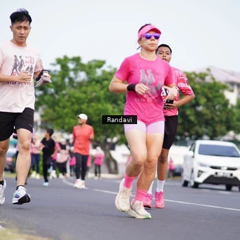 Runner Photo 8817939