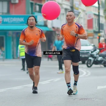 Runner Photo 8817941
