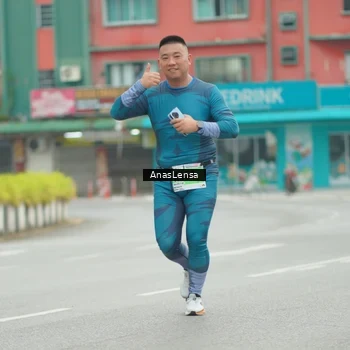 Runner Photo 8817943