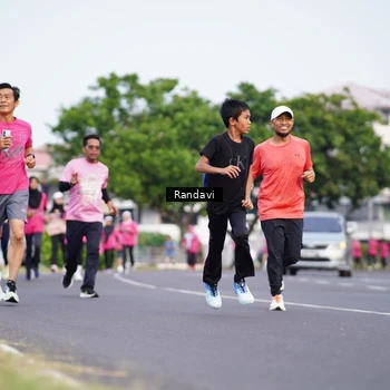 Runner Photo 8817944
